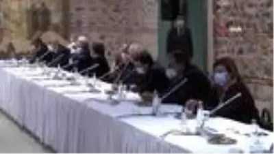 Cumhurbaşkanlığı Sözcüsü Kalın ve Bakan Gül dini azınlık temsilcileriyle bir araya geldi Cumhurbaşkanlığı Sözcüsü Kalın ve Bakan Gül dini azınlık temsilcileriyle bir araya geldi