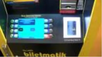 İstanbulluları 11 yıldır yönlendiren sesin sahibi konuştu İstanbulluları 11 yıldır yönlendiren sesin sahibi konuştu