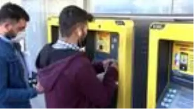 İstanbulluları 11 yıldır yönlendiren sesin sahibi konuştu İstanbulluları 11 yıldır yönlendiren sesin sahibi konuştu