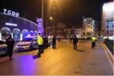 Son dakika... İzmir'de sokaklar boş kaldı Son dakika... İzmir'de sokaklar boş kaldı