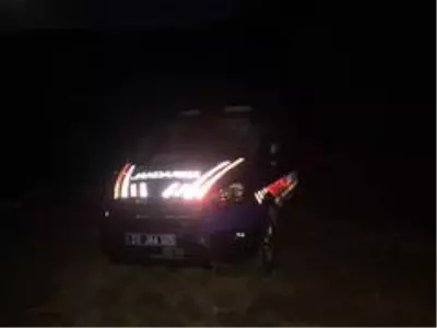 Son dakika haberleri! Kardeş, kazara özçekim yapan ağabeyi ve 3 arkadaşını tüfekle yaraladı Son dakika haberleri! Kardeş, kazara özçekim yapan ağabeyi ve 3 arkadaşını tüfekle yaraladı