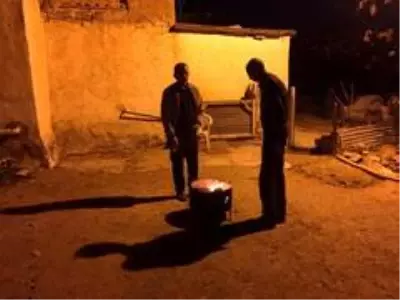 Son dakika haberleri! Kardeş, kazara özçekim yapan ağabeyi ve 3 arkadaşını tüfekle yaraladı Son dakika haberleri! Kardeş, kazara özçekim yapan ağabeyi ve 3 arkadaşını tüfekle yaraladı