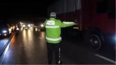 Son dakika haberi: Kırıkkale'de feci kaza: Kamyonetin çarptığı sürücü ölümden döndü Son dakika haberi: Kırıkkale'de feci kaza: Kamyonetin çarptığı sürücü ölümden döndü