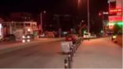 Kısıtlama sonrası meydanlar boşaldı Kısıtlama sonrası meydanlar boşaldı
