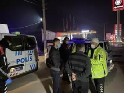 Son Dakika | Kısıtlamada sokağa çıktı, bahaneleri 'Hastaneye gidiyoruz' oldu Son Dakika | Kısıtlamada sokağa çıktı, bahaneleri 'Hastaneye gidiyoruz' oldu