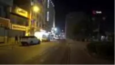 Kısıtlamanın ikinci haftasının 2'nci gününde Diyarbakır'da sokaklar boş kaldı Kısıtlamanın ikinci haftasının 2'nci gününde Diyarbakır'da sokaklar boş kaldı