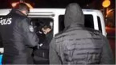 Son dakika gündem: Kısıtlamaya uymayıp kaçtı, yakalanınca gazetecilere 'Her şey bir hayal gibi gerçekten' dedi Son dakika gündem: Kısıtlamaya uymayıp kaçtı, yakalanınca gazetecilere 'Her şey bir hayal gibi gerçekten' dedi