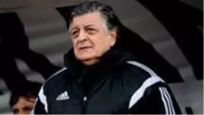 Korona nedeniyle yoğun bakımda olan Yılmaz Vural'ın durumu iyiye gidiyor Korona nedeniyle yoğun bakımda olan Yılmaz Vural'ın durumu iyiye gidiyor