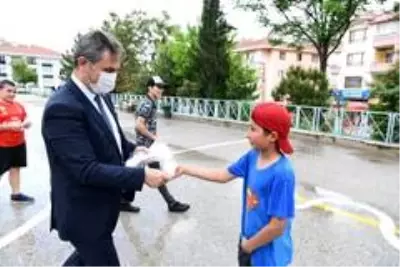 Mamak Belediye Başkanı Köse'den maske denetimi Mamak Belediye Başkanı Köse'den maske denetimi
