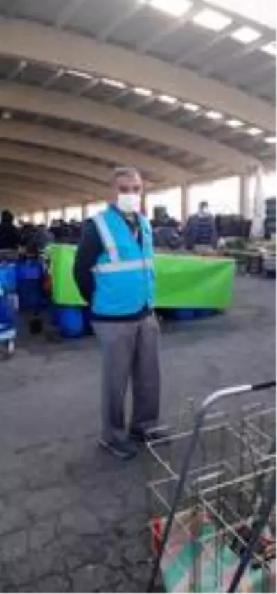 Pazarlarda korona virüs denetimleri sürüyor Pazarlarda korona virüs denetimleri sürüyor