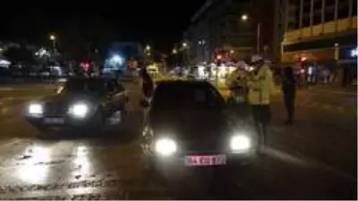 Uşak'ta kısıtlama denetimleri devam ediyor Uşak'ta kısıtlama denetimleri devam ediyor