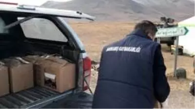 Sarıkamış'ta karantinaya alınan köylere gıda yardımı yapıldı Sarıkamış'ta karantinaya alınan köylere gıda yardımı yapıldı