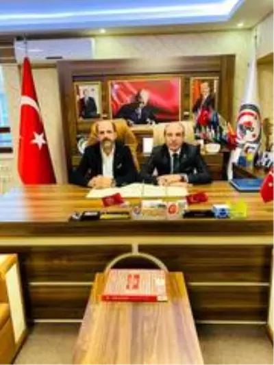 Şehit yakınları ve gazilerden CHP'li vekil Başarır'a tepki Şehit yakınları ve gazilerden CHP'li vekil Başarır'a tepki