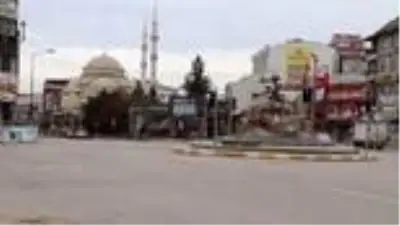 Sokağa çıkma kısıtlamasının sona ermesiyle hareketlilik arttı Sokağa çıkma kısıtlamasının sona ermesiyle hareketlilik arttı