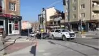 Sokağa çıkma kısıtlamasının sona ermesiyle hareketlilik arttı Sokağa çıkma kısıtlamasının sona ermesiyle hareketlilik arttı