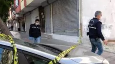 Sokak ortasında arkadaşını öldürdü Sokak ortasında arkadaşını öldürdü