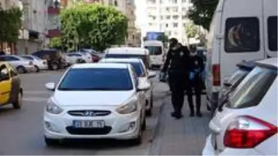 Sokak ortasında arkadaşını öldürdü Sokak ortasında arkadaşını öldürdü