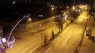Sokaklar kısıtlamayla sessizliğe büründü Sokaklar kısıtlamayla sessizliğe büründü