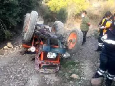 Takla atan traktör karı kocayı hayattan kopardı Takla atan traktör karı kocayı hayattan kopardı
