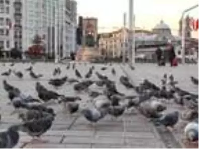 Taksim Meydanı ve İstiklal Caddesi turistlere kaldı Taksim Meydanı ve İstiklal Caddesi turistlere kaldı