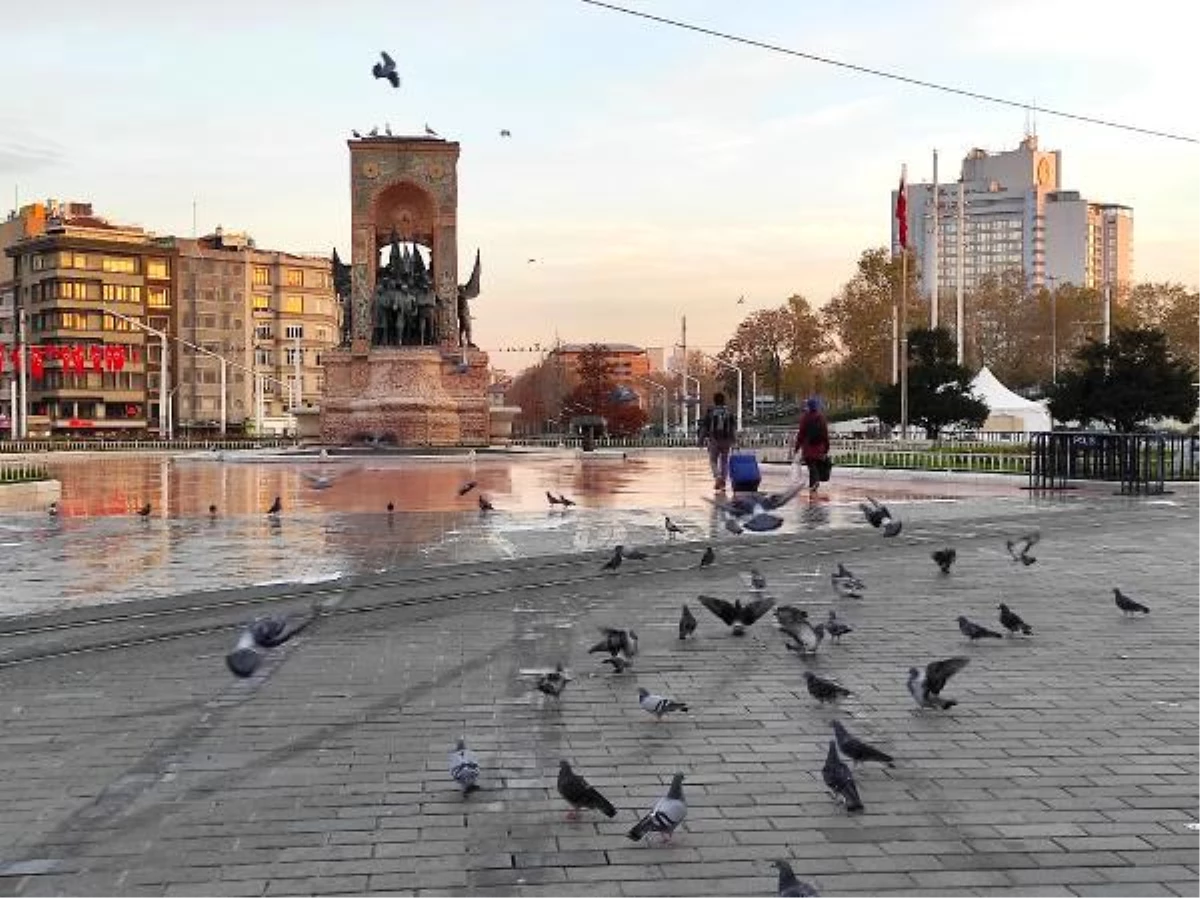 Taksim Meydanı ve İstiklal Caddesi turistlere kaldı - Haberler