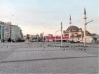 Taksim Meydanı ve İstiklal Caddesi turistlere kaldı Taksim Meydanı ve İstiklal Caddesi turistlere kaldı