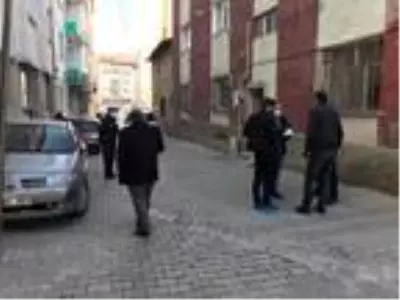 Son dakika haberleri! Tekstil işçisi Caner, evinde ölü bulundu Son dakika haberleri! Tekstil işçisi Caner, evinde ölü bulundu