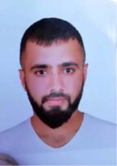 Son dakika haberleri! Tekstil işçisi Caner, evinde ölü bulundu Son dakika haberleri! Tekstil işçisi Caner, evinde ölü bulundu