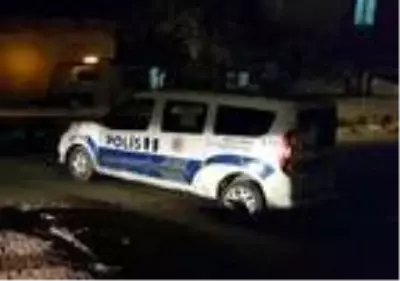 Yan bakma tartışması bıçaklı kavgaya dönüştü: 1 yaralı Yan bakma tartışması bıçaklı kavgaya dönüştü: 1 yaralı