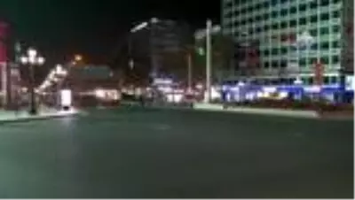 Yarın sabaha kadar sürecek olan sokağa çıkma kısıtlaması başladı Yarın sabaha kadar sürecek olan sokağa çıkma kısıtlaması başladı