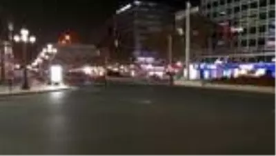 Yarın sabaha kadar sürecek olan sokağa çıkma kısıtlaması başladı Yarın sabaha kadar sürecek olan sokağa çıkma kısıtlaması başladı