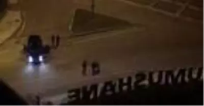 Yasağa rağmen yolda halay çektiler Yasağa rağmen yolda halay çektiler