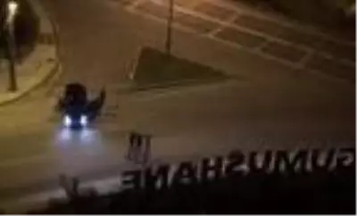 Yasağa rağmen yolda halay çektiler Yasağa rağmen yolda halay çektiler