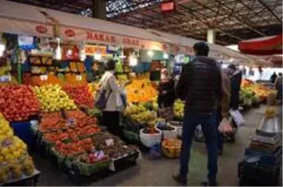 Yeni yasaklar vatandaşları manava yöneltti Yeni yasaklar vatandaşları manava yöneltti
