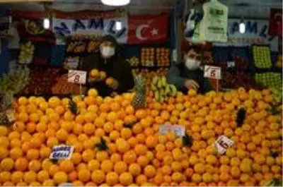 Yeni yasaklar vatandaşları manava yöneltti Yeni yasaklar vatandaşları manava yöneltti