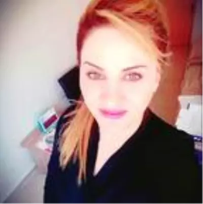 Son dakika... 3 gün önce testi pozitif çıkan sağlık çalışanı Ferdane, kalp krizinden öldü Son dakika... 3 gün önce testi pozitif çıkan sağlık çalışanı Ferdane, kalp krizinden öldü