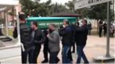 Son dakika gündem: 3 gün önce testi pozitif çıkan sağlık çalışanı Ferdane, kalp krizinden öldü (2) Son dakika gündem: 3 gün önce testi pozitif çıkan sağlık çalışanı Ferdane, kalp krizinden öldü (2)