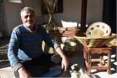 40 yıllık usta, söğüt dallarını sepete dönüştürüyor 40 yıllık usta, söğüt dallarını sepete dönüştürüyor