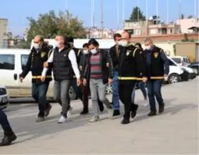 Son dakika yerel: - Adana'da 7 firari hükümlü yakalandı Son dakika yerel: - Adana'da 7 firari hükümlü yakalandı