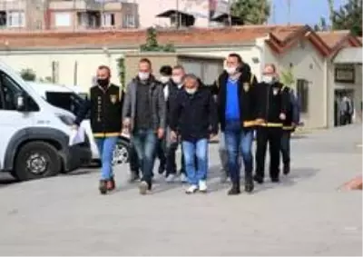 Son dakika yerel: - Adana'da 7 firari hükümlü yakalandı Son dakika yerel: - Adana'da 7 firari hükümlü yakalandı