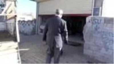 AFAD Müdürü Bülent Zeğem 27 yıl önce Karabağ için adadığı kurbanı kesti AFAD Müdürü Bülent Zeğem 27 yıl önce Karabağ için adadığı kurbanı kesti