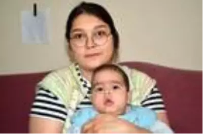Ailesi, Aren'in yaşaması için yardım istiyor Ailesi, Aren'in yaşaması için yardım istiyor