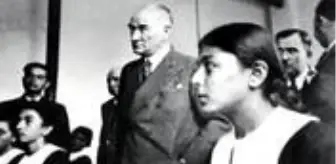 Adana: Atatürk'le çekilen fotoğrafıyla hafızalara kazınan Remziye Tatlı hayatını kaybetti Adana: Atatürk'le çekilen fotoğrafıyla hafızalara kazınan Remziye Tatlı hayatını kaybetti