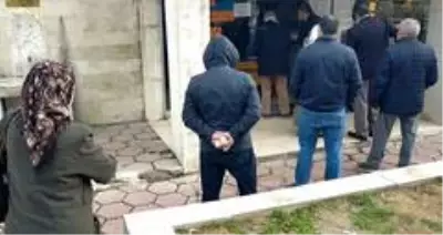 Son dakika haber: Bakanlık duyurmuştu yarın başlıyor, son gün kuyruğu oluştu Son dakika haber: Bakanlık duyurmuştu yarın başlıyor, son gün kuyruğu oluştu