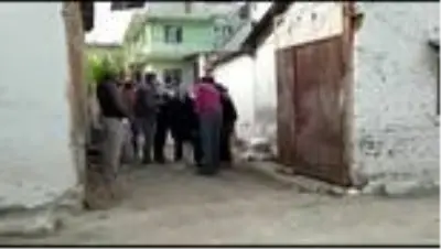 Bir kişi evinde ölü bulundu Bir kişi evinde ölü bulundu