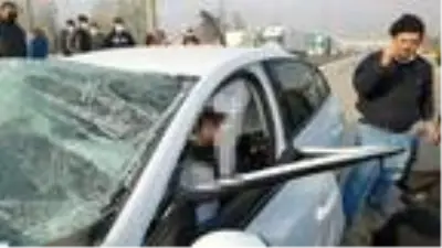 Bursa'da feci kaza! Otomobiller kafa kafaya çarpıştı: 1'i çocuk 2 ölü, 3 ağır yaralı Bursa'da feci kaza! Otomobiller kafa kafaya çarpıştı: 1'i çocuk 2 ölü, 3 ağır yaralı