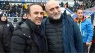 Büyükşehir Belediye Erzurumspor, teknik direktör Mehmet Özdilek ile yollarını ayırdı Büyükşehir Belediye Erzurumspor, teknik direktör Mehmet Özdilek ile yollarını ayırdı
