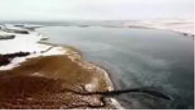 Çıldır Gölü'nde masalsı atlı kızak gezintileri başladı Çıldır Gölü'nde masalsı atlı kızak gezintileri başladı