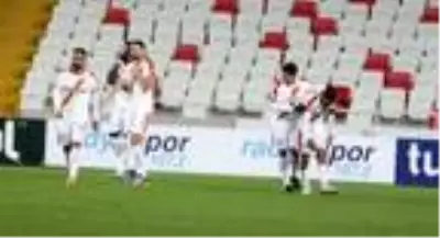 Demir Grup Sivasspor - Göztepe: 0-1 Demir Grup Sivasspor - Göztepe: 0-1