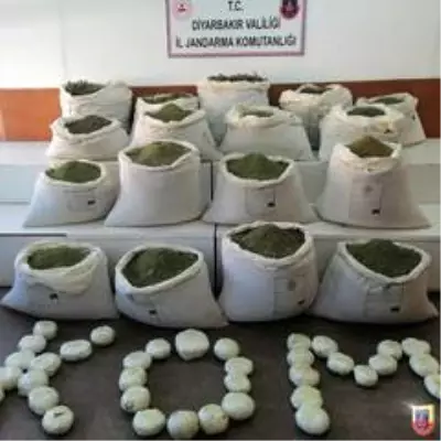 Diyarbakır'da 448 kilo uyuşturucu ele geçirildi Diyarbakır'da 448 kilo uyuşturucu ele geçirildi